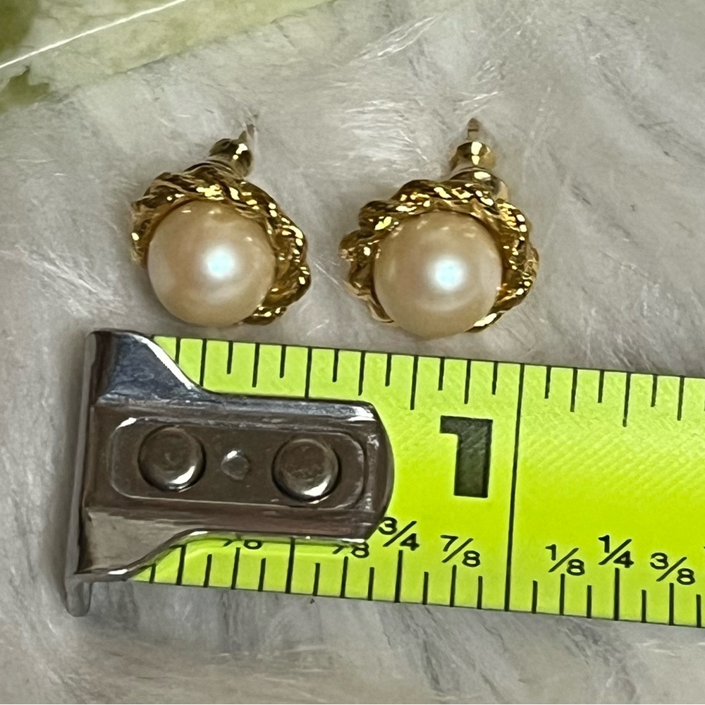 Pearl Stud Earrings - Picture 6 of 6